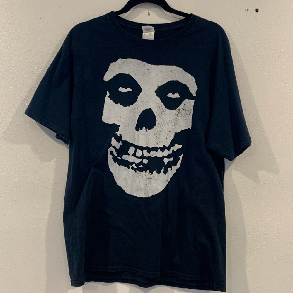 Fruit of the Loom Black Skull Tee